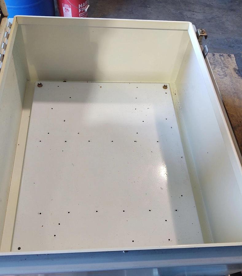 Used 🔥Hoffman A-302410LP Enclosure 30"x24"