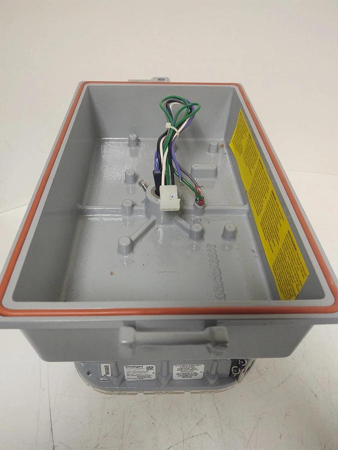 🔥(NEW) DIALIGHT - ALD5BC27DGNNGN - SAFELIGHT - LED AREA LIGHT - 100/277 VAC