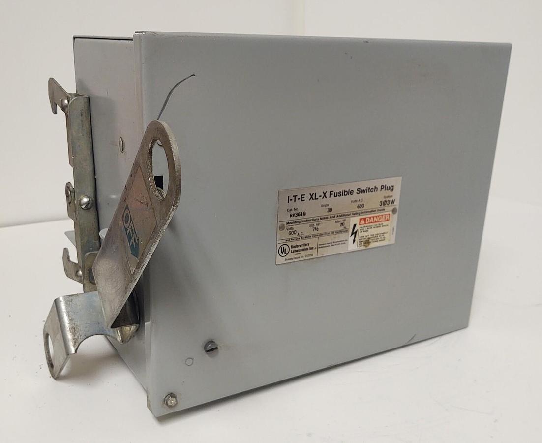 Used 🔥 ITE SIEMENS RV361G 30 AMP 600V 3P3W FUSIBLE BUSWAY SWITCH BUS PLUG