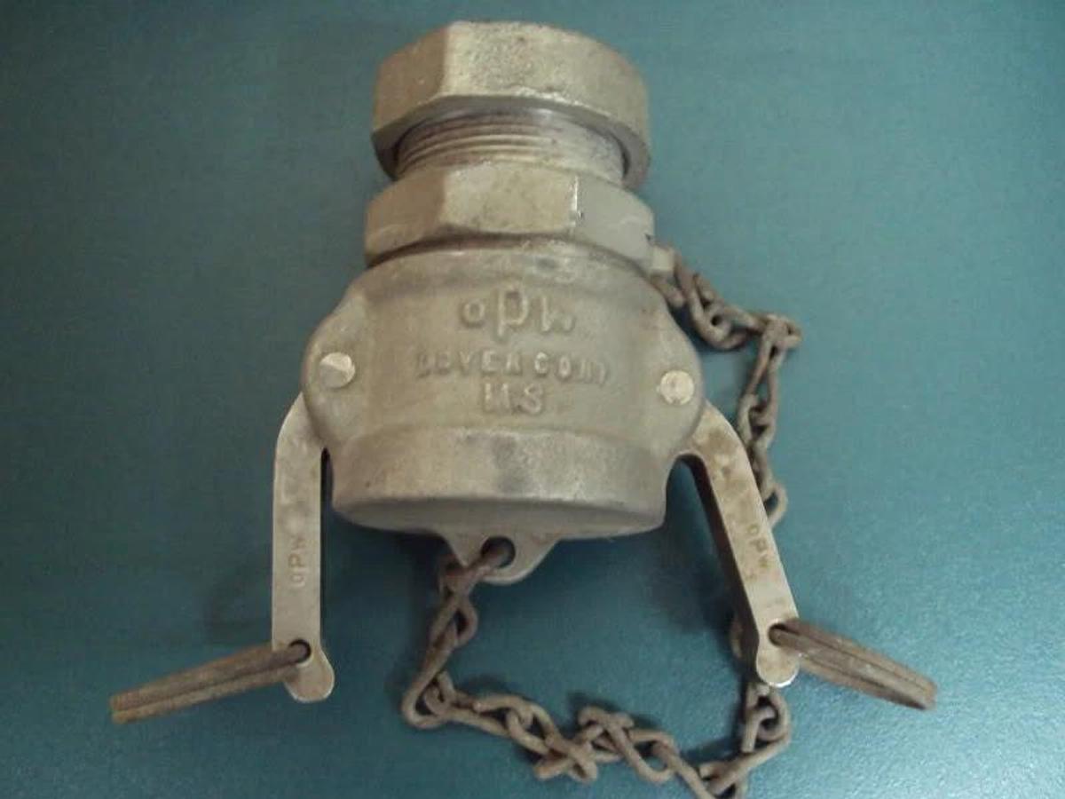 Used 1 1/2 Kamlok 634-B  Coupling CAP