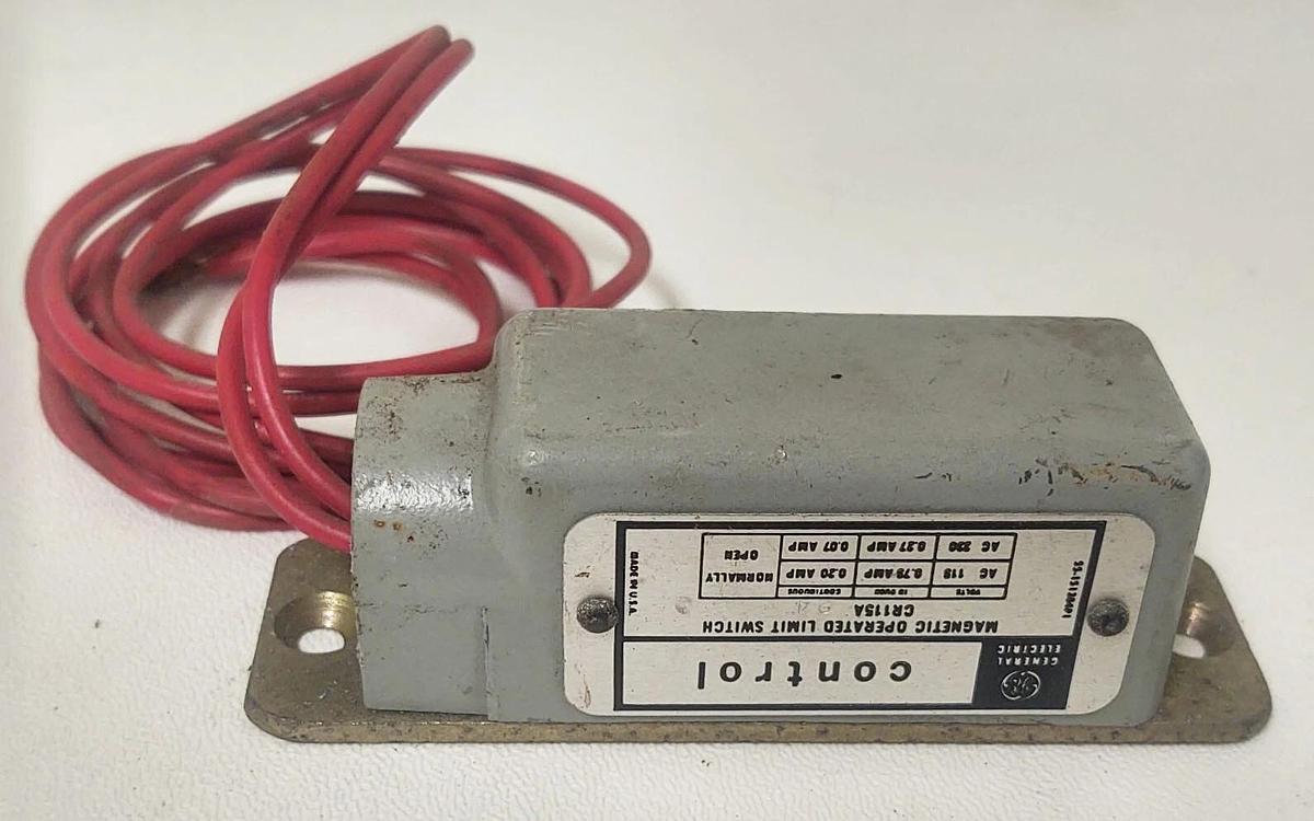 Used 🔥GE CR115A24 Magnet Operated Limit Switch