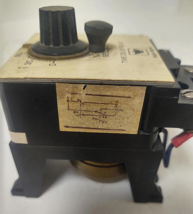 Used 🔥 EAGLE SIGNAL CONTROL BR16A6 TIME DELAY RELAY 120V - 50/60 HZ