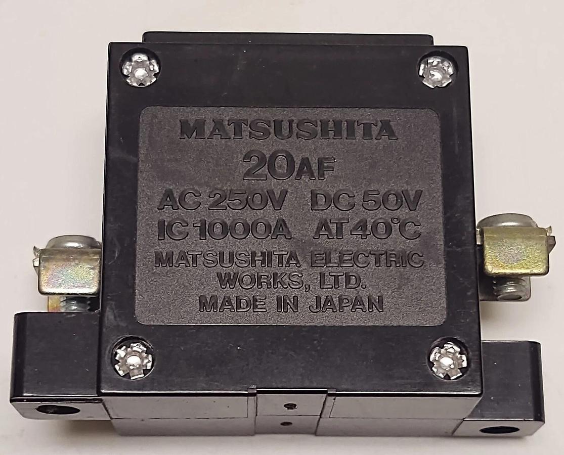 Used (LOT 2) MATSUSHITA CIRCUIT BREAKER B22 M-5, 3 Amp BA221305 IN LINE PROTECTION