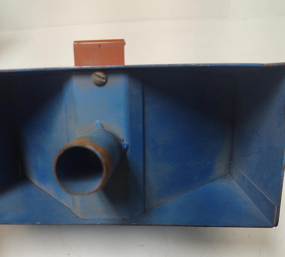 Used 🔥 Bench Top Plastics Molding Mini Hopper with Shut Off 7.25L x 6H x 3.25W