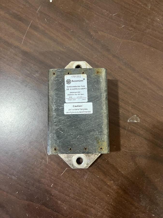 Used Bussman Semiconductor fuse GE 41a296321bsp2 300 amp 1800VDC