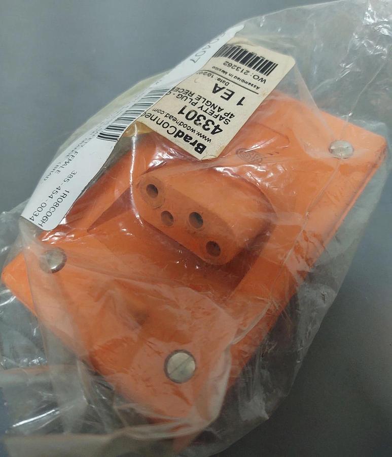 🔥 NEW CROUSE HINDS X8976-8 FEMALE RECEPTACLE E3201-4 CAM LOK 60407 SAFETY PLUG