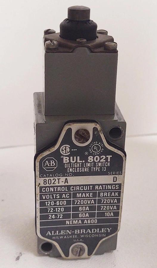 Used Allen-Bradley Oil Tight Limit Switch 802T-B D Punger Head Straight