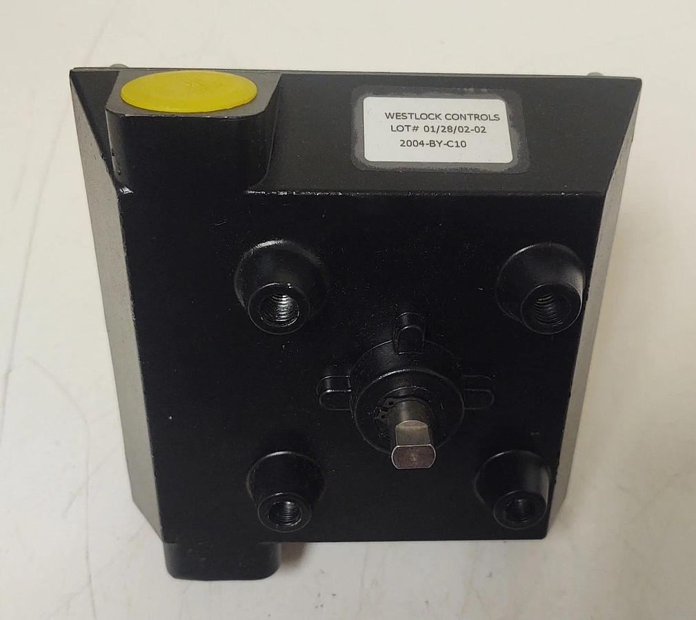 🔥NEW - ACCUTRAK DUAL DISPLAY MONITOR BEACON SWITCH 2004