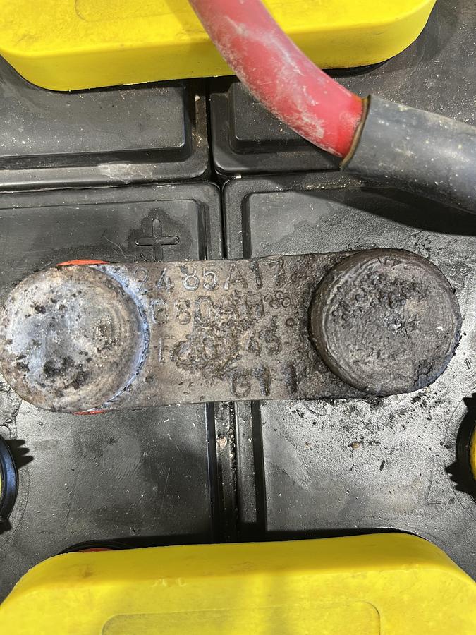 Used Reaco 48 Volt Forklift Battery