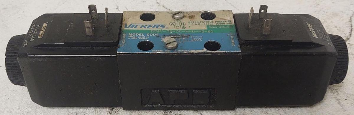 Used 🔥DG4V-3S-CC-M-U-H5-60 Eaton Vickers Hydraulic Solenoid Valve 24V Coils
