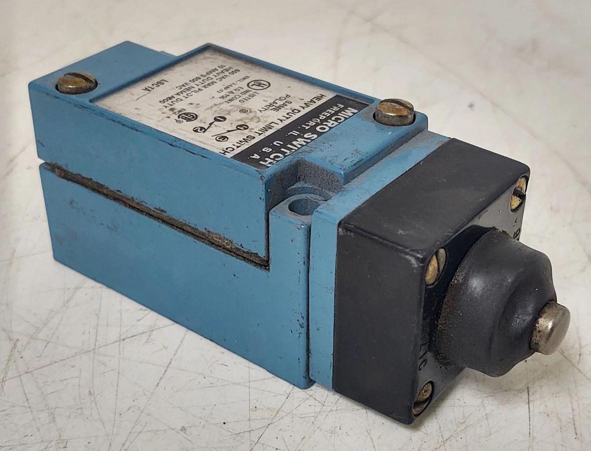 Used 🔥MICRO SWITCH LSC1A HEAVY DUTY LIMIT PUNGER SWITCH 600VAC PILOT DUTY 10AMPS