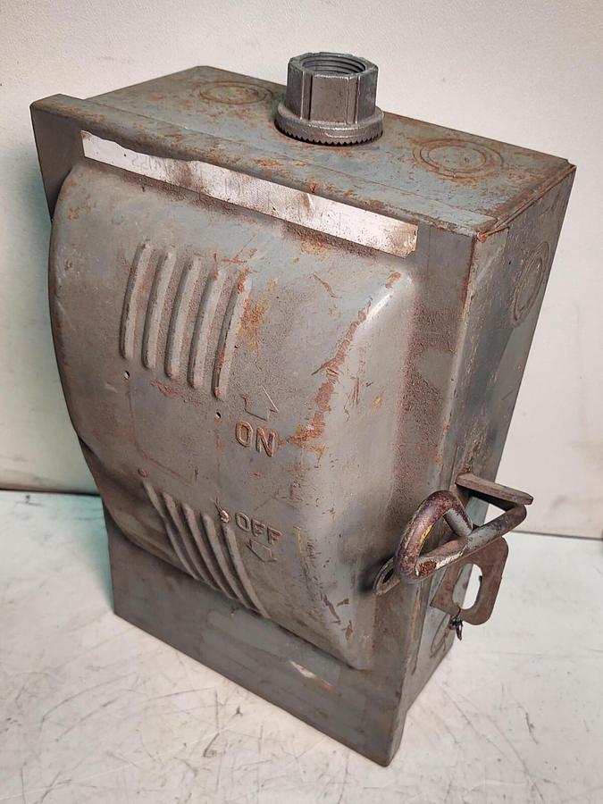 Used WH 60 AMP 240 VOLT FUSIBLE DISCONNECT SAFETY SWITCH W/45 AMP FUSES