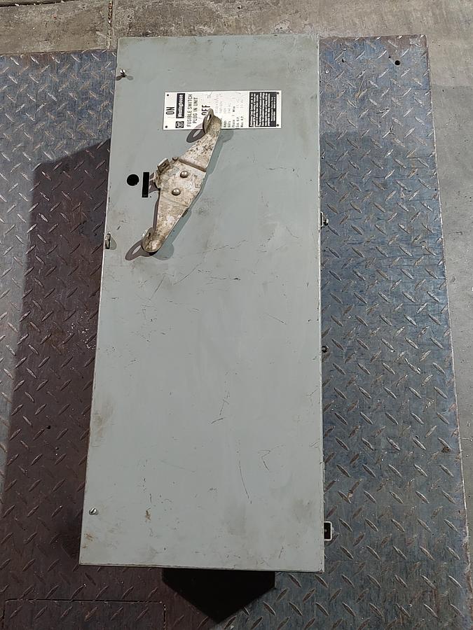 Used WESTINGHOUSE TAP-324 200A 240VAC 3PH FUSIBLE BUS PLUG DUCT SWITCH