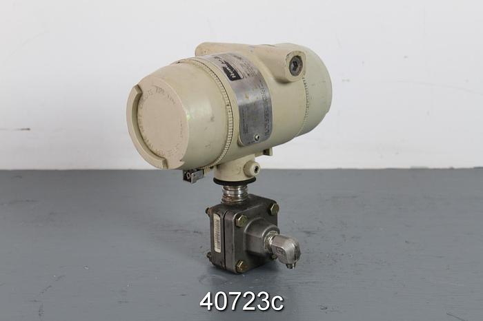 Used Honeywell ST300 Smart Transmitter, Model STG170-F1G-00000-MB.SM.F1C3-514E #40723