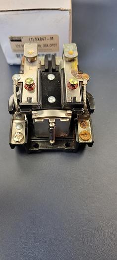Parts Only POWER RELAY BY DAYTON 5X847-M 120VAC 50/60Hz 30A (111)
