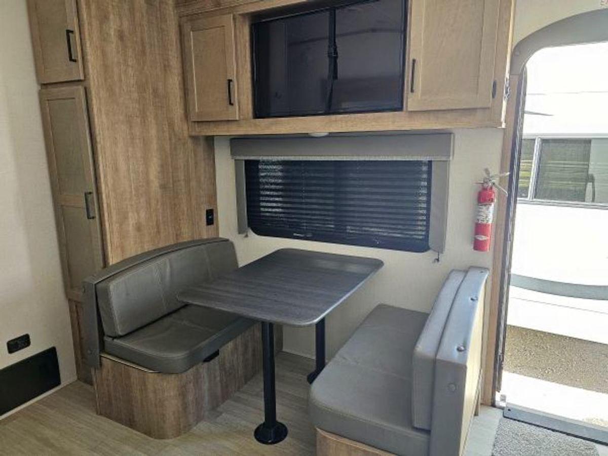 Used 2024 Keystone RV Arcadia Select 21SRK