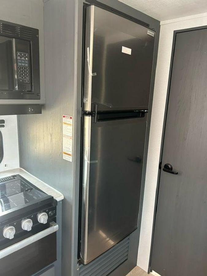 2025 Keystone RV Bullet Classic Travel Trailers 1840RB