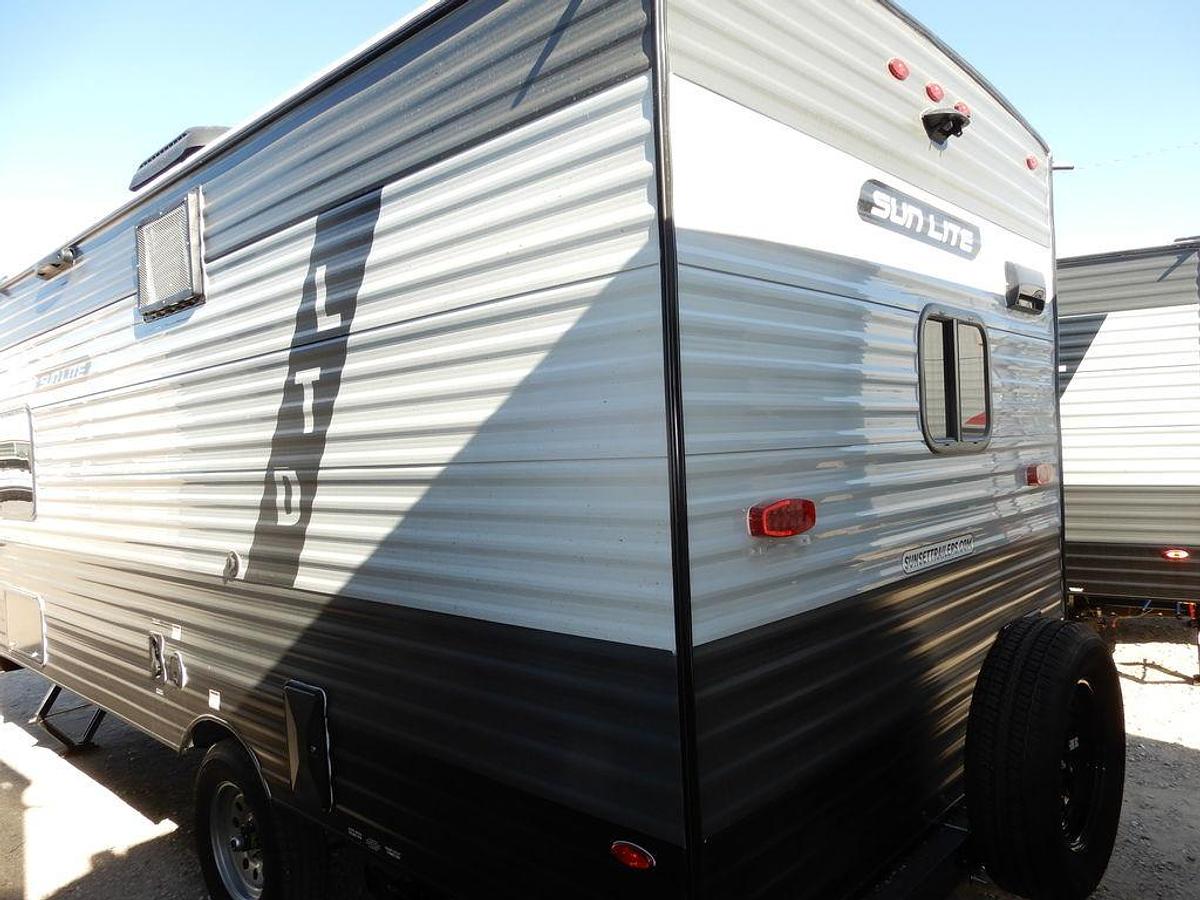2024 Sunset Park RV Sun Lite LTD 19RK