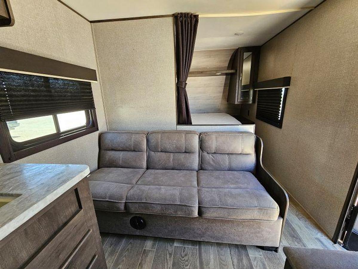 Used 2021 JAYCO JAY FLIGHT SLX 264BH