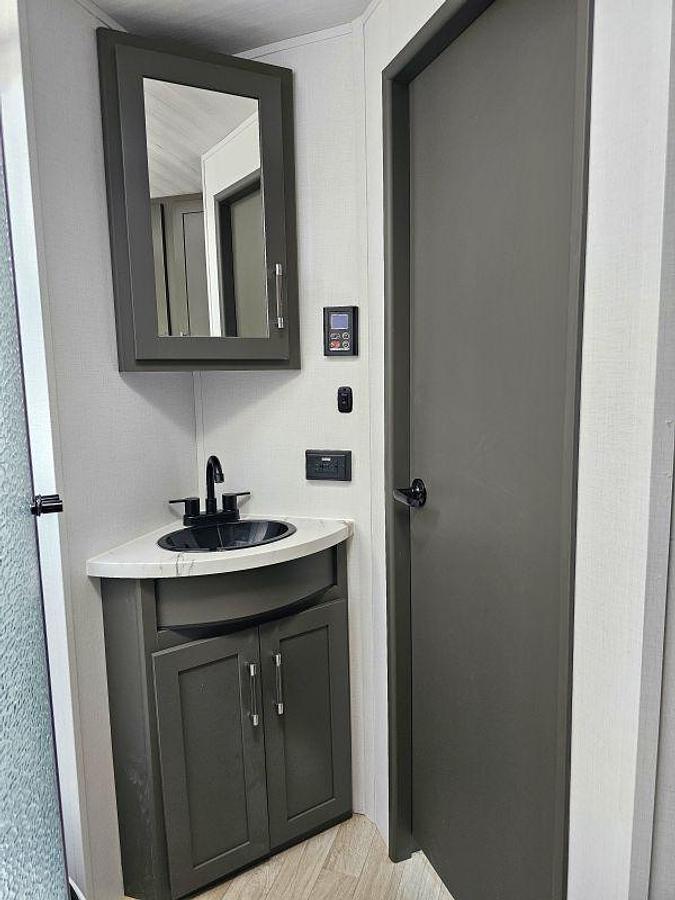 2026 Keystone RV BULLET PREMIUM 330BKQ