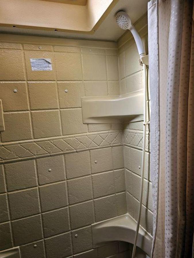 Used 2013 Palomino Canyon Cat 15UDC