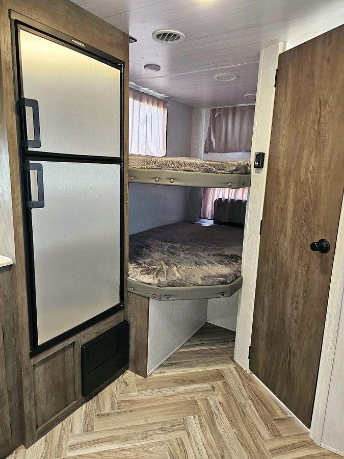 Used 2022 FOREST RIVER WILDWOOD X-LITE T178BHSK