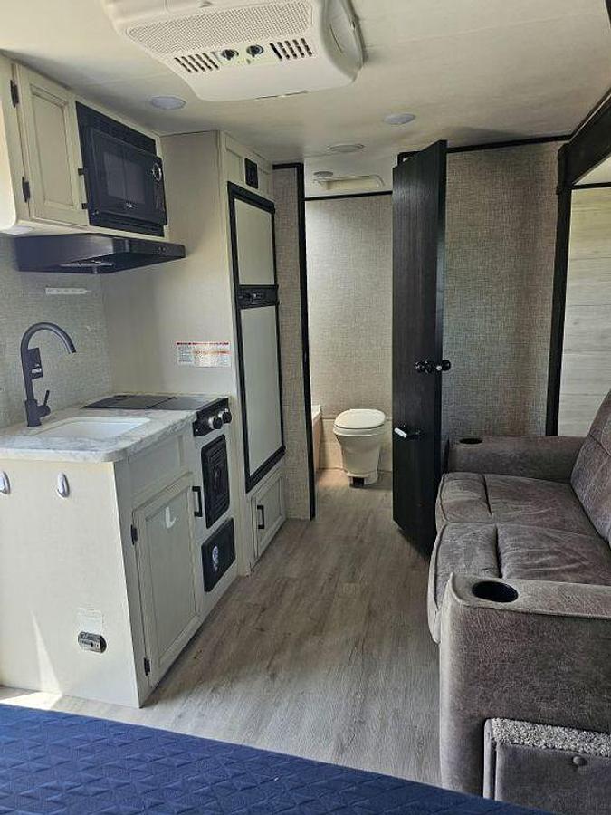 Used 2022 Jayco Jay Flight SLX 7 183RB