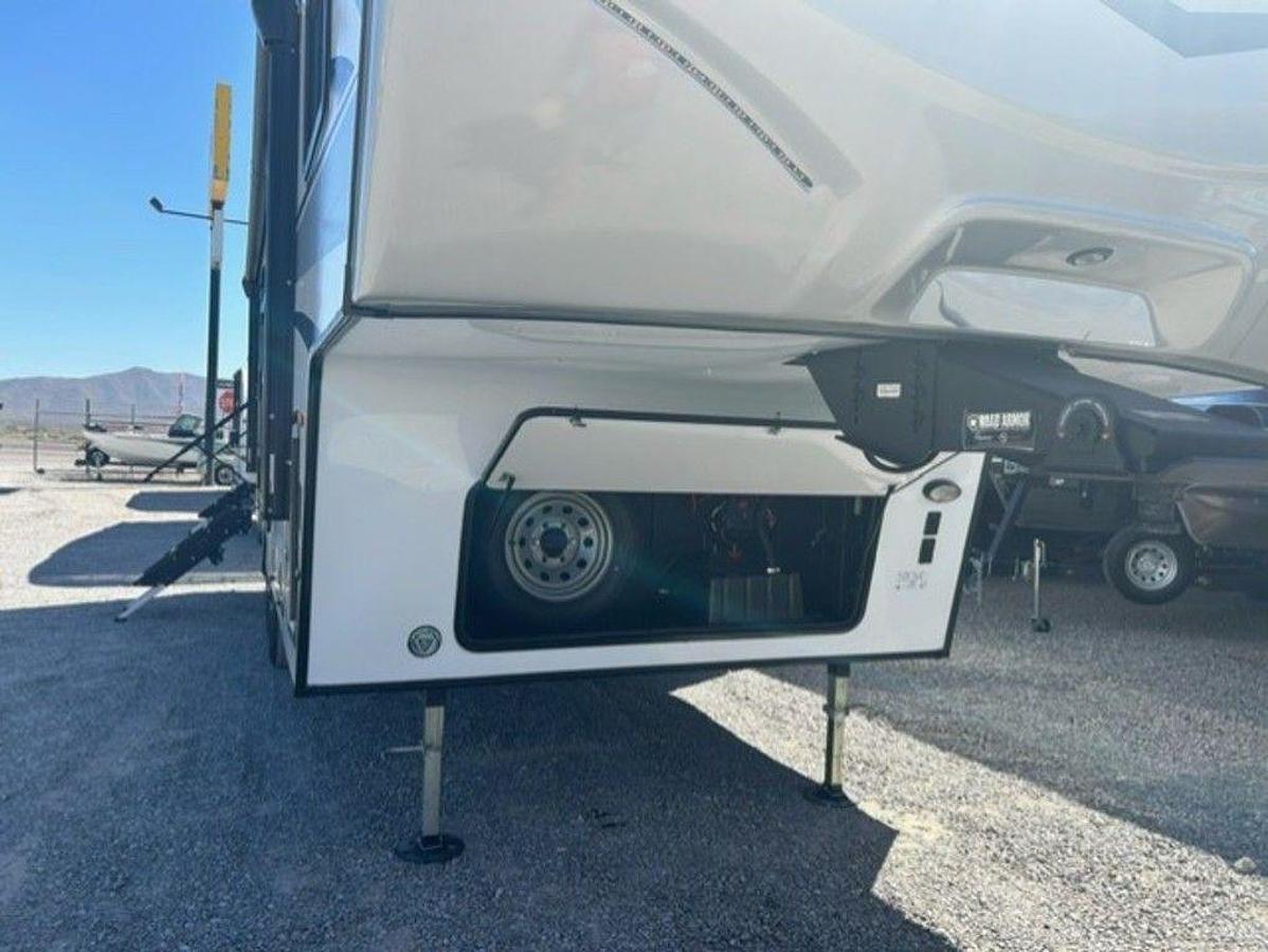 2025 Keystone RV Cougar Half-Ton 27SGS