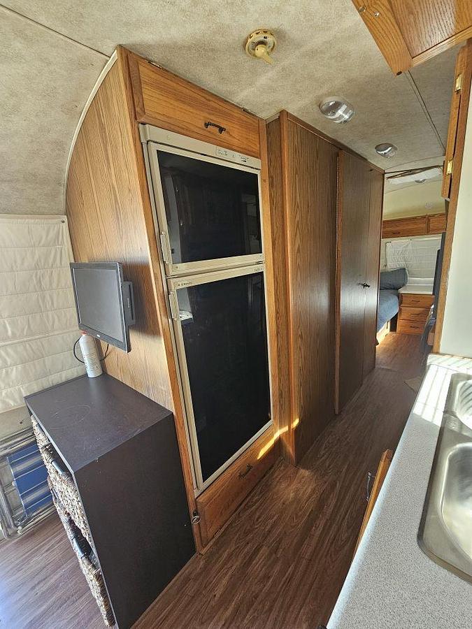 Used 1993 AIRSTREAM EXCELLA 29