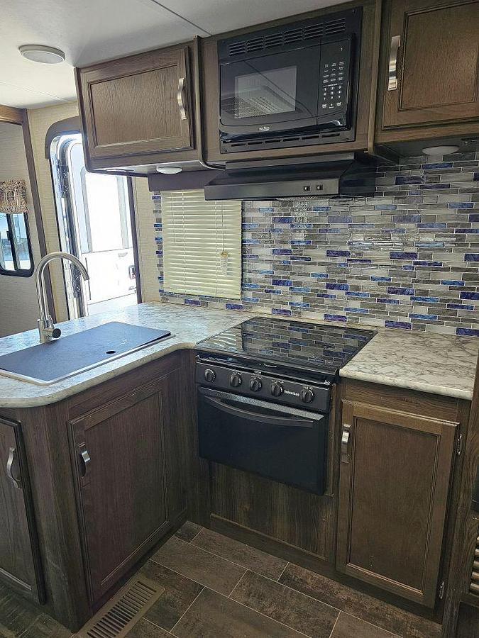Used 2019 Keystone RV BULLET 243BHS