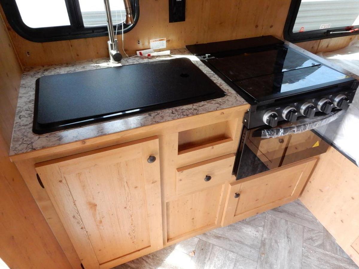 2025 Sunset Park RV Sun-Lite 16BH