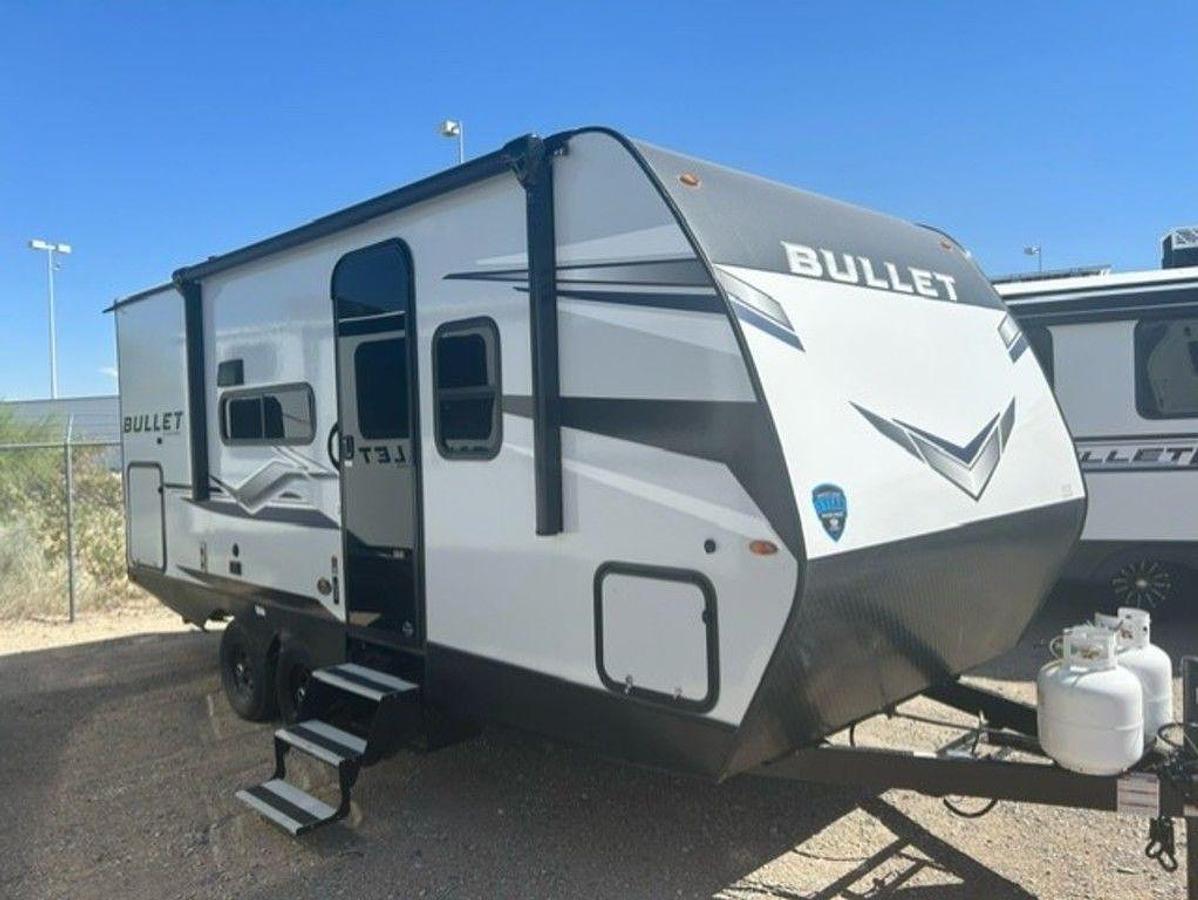 2025 Keystone RV Bullet Classic Travel Trailers 1840RB