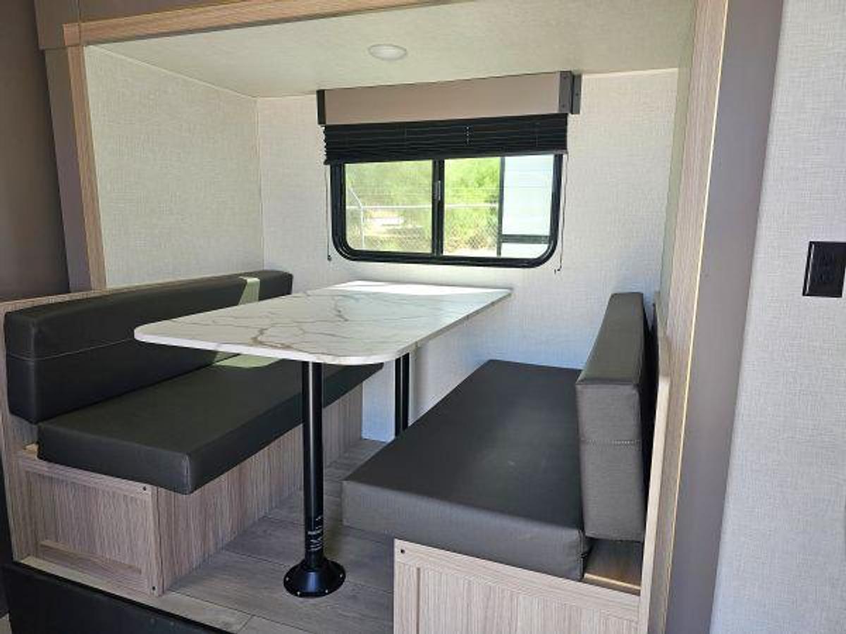 2025 KZ RV Sportsmen Classic 191BHK