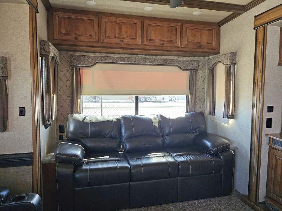 Used 2018 HEARTLAND  BIG COUNTRY 3560 SS