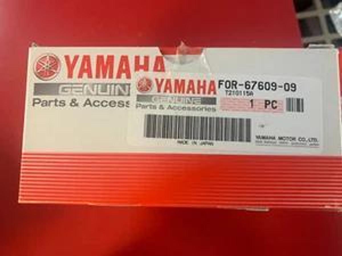 Yamaha OEM F0R-67609-09-00 Clean Out Plug Repair Kit Pump 2000-2016 Jet Boats