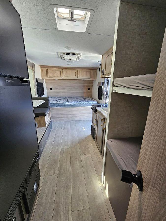 Used 2025 KZ RV SPORTSMEN CLASSIC 191BHK