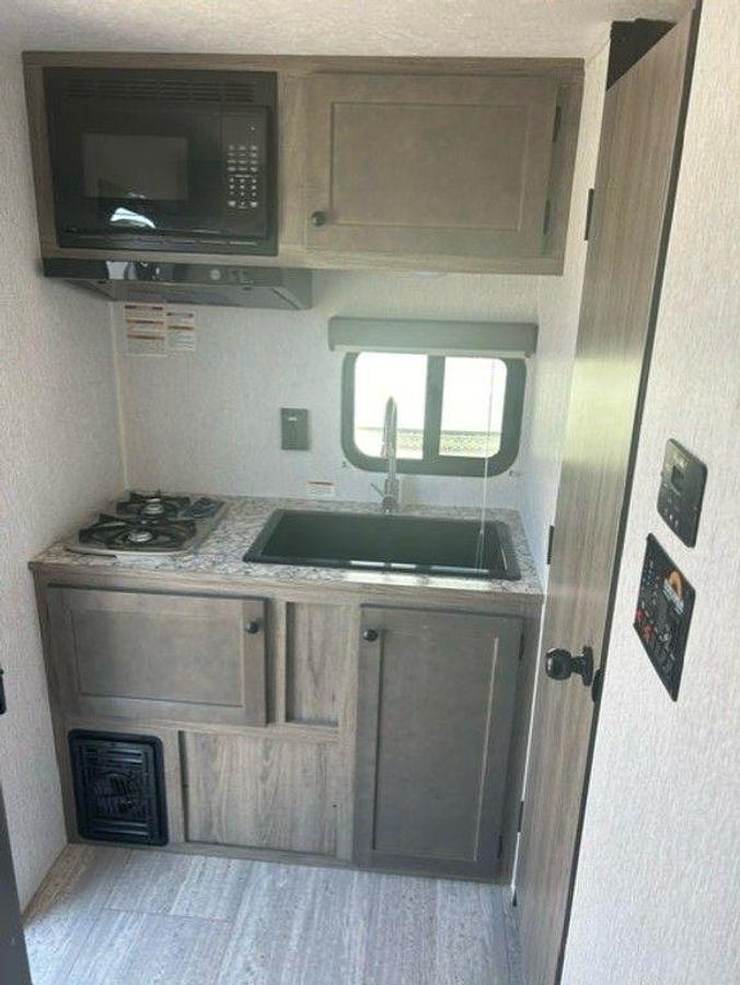 2025 Sunset Park RV Sun Lite LTD 19RK LTD