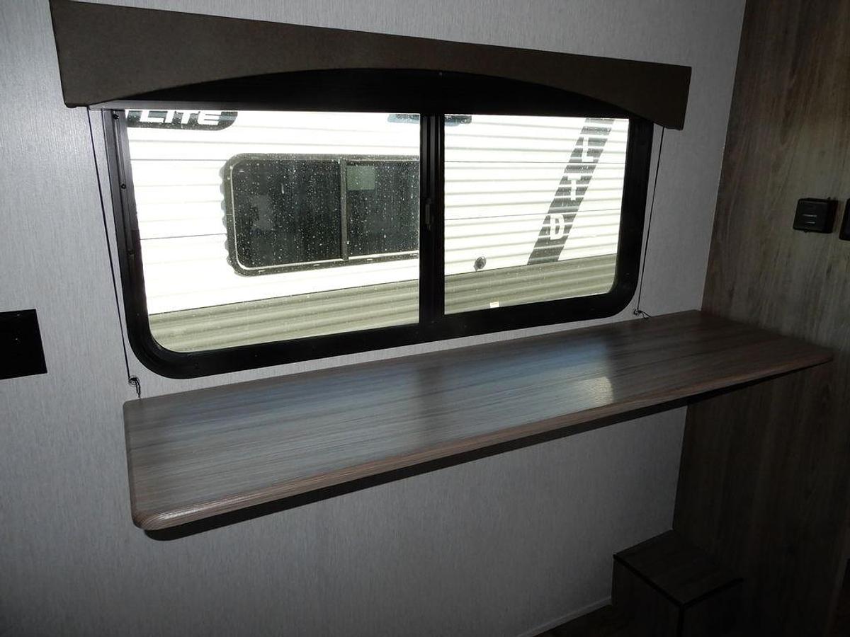 2024 Sunset Park RV Sun Lite LTD 19RK