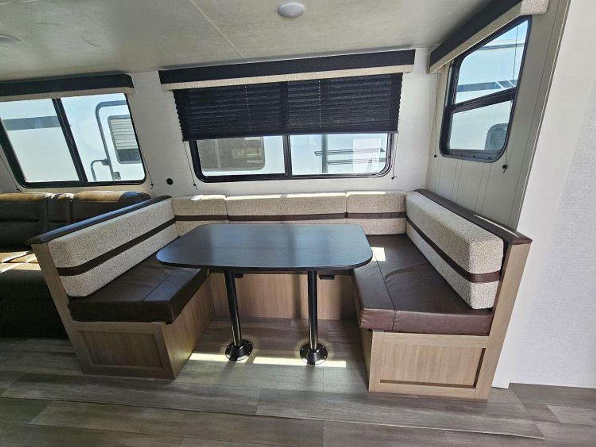 2027 HEARTLAND BY JAYCO PROWLER 2802BHS