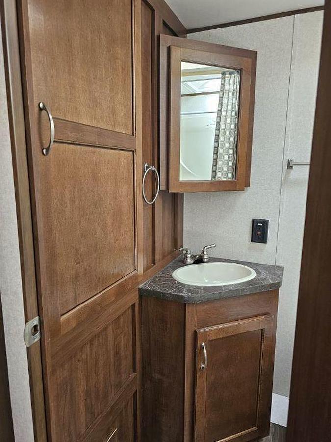 Used 2017 Jayco Jay Flight 24RBS