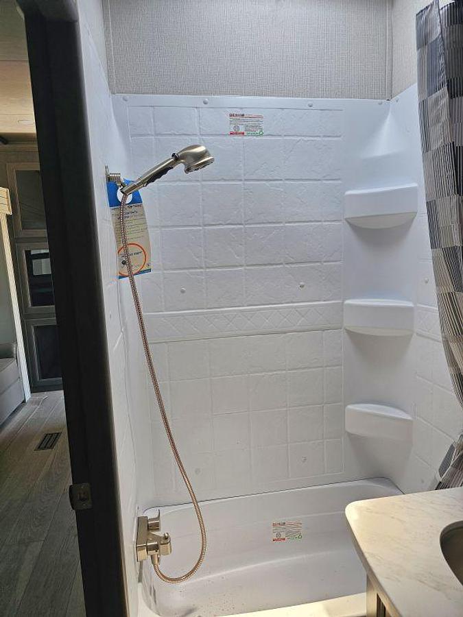 2025 Keystone RV Cougar Half-Ton 32BHS