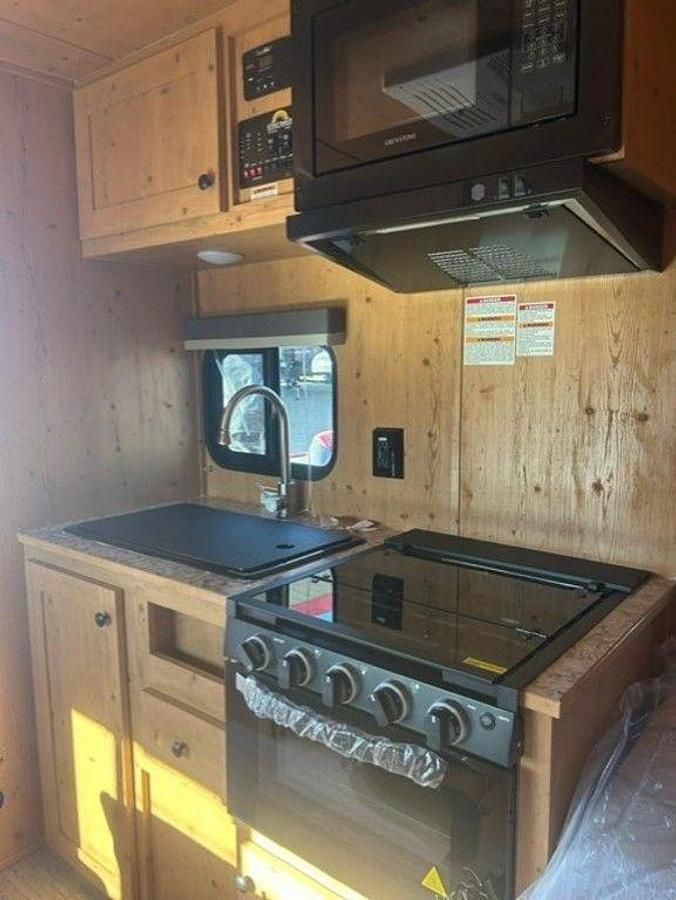 2025 Sunset Park RV Sun-Lite 16BH