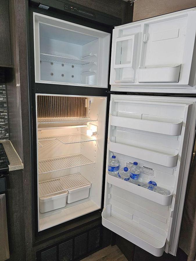 Used 2018 FOREST RIVER SONOMA 240BHS