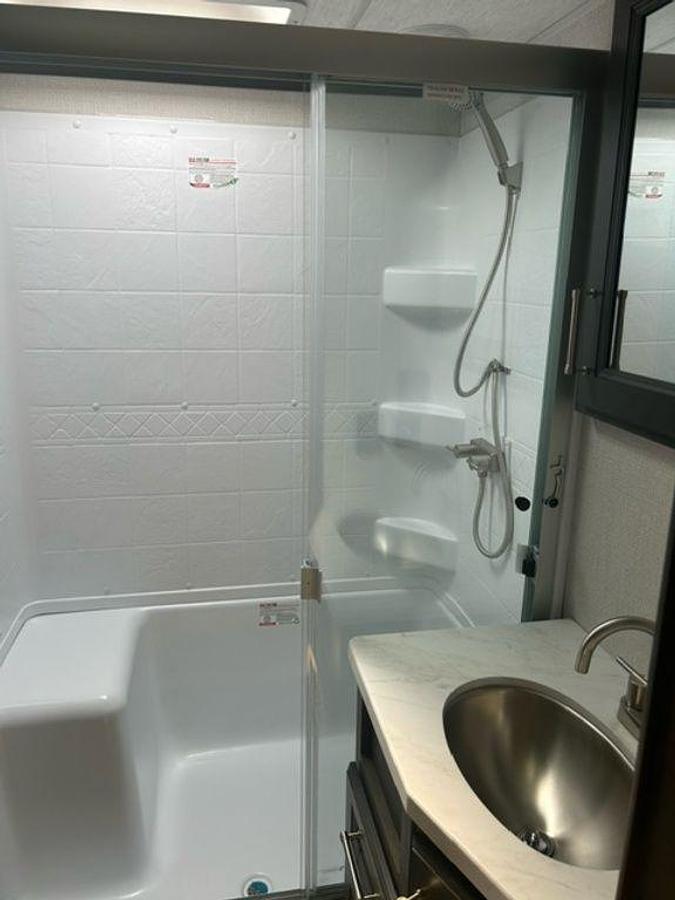 2025 Keystone RV Cougar Half-Ton 27SGS