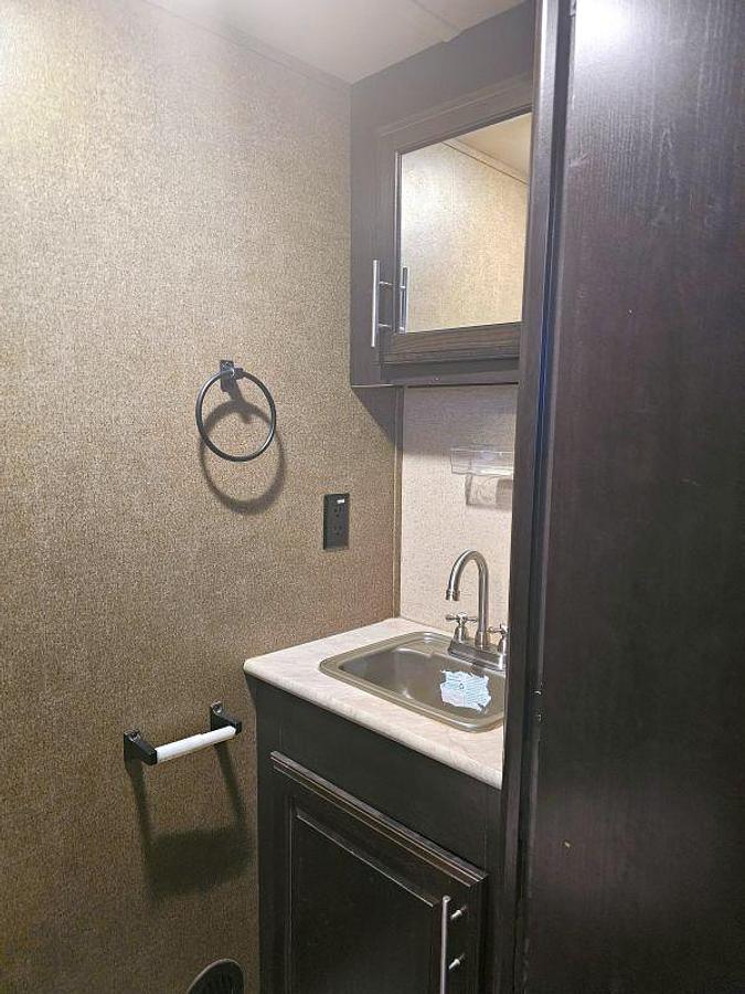 Used 2016 Jayco Seismic Wave 412W