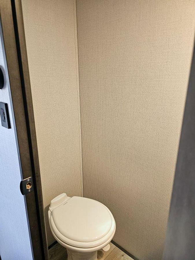 2025 Keystone RV Cougar Half-Ton 32BHS