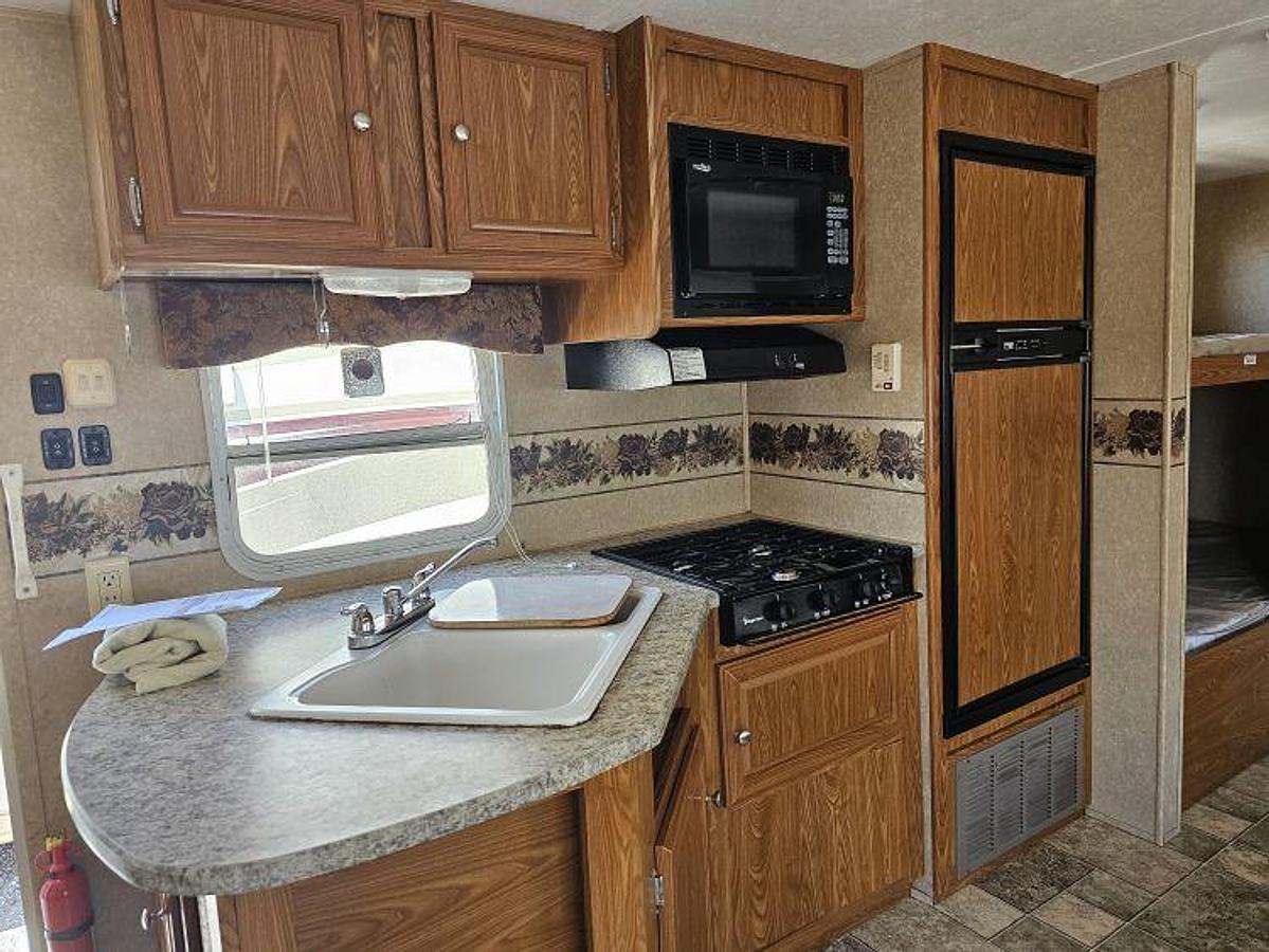 Used 2010 DUTCHMEN SPORT 26B-DSL