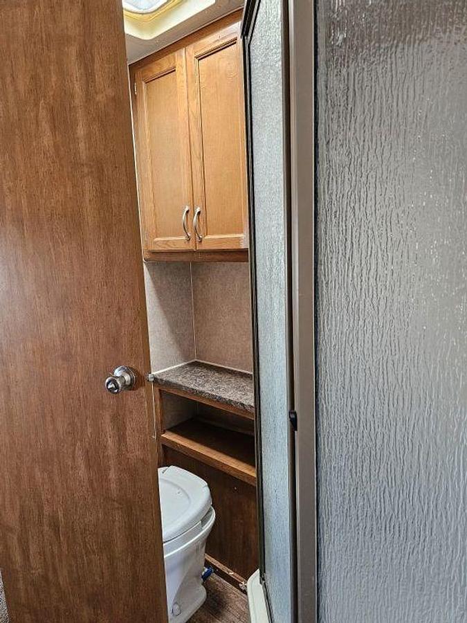 Used 2017 Allen Camper MFG. Idle-Time 350 FLDS