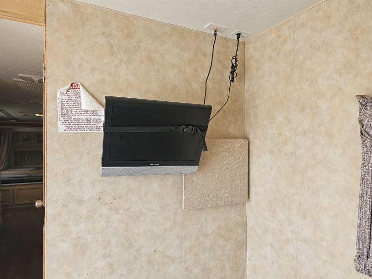 Used 2008 KZ RV SPREE 289KS