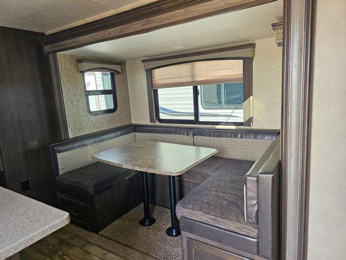 Used 2018 FOREST RIVER SONOMA 240BHS